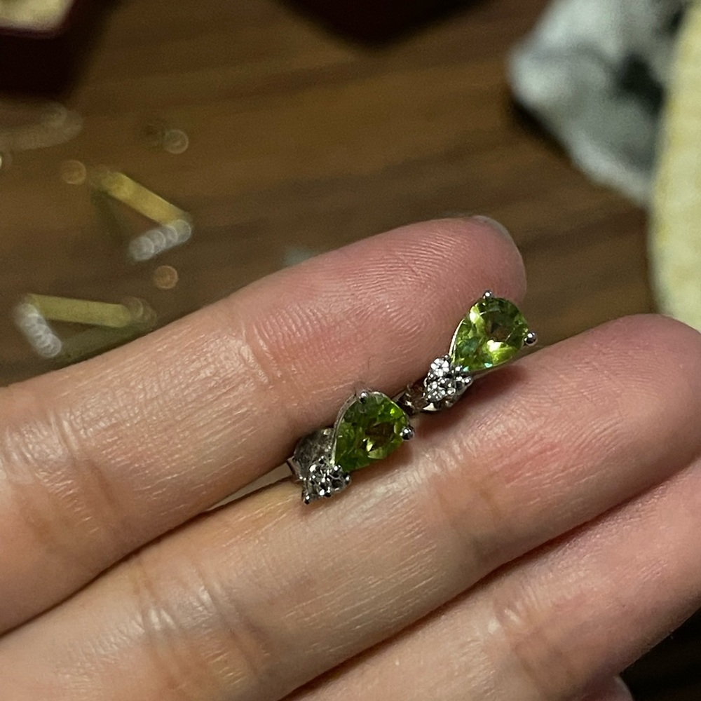Silver 925 peridot earrings